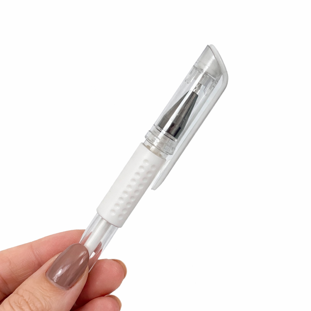 White Design Pen – Precisão para Sobrancelhas e Lábios