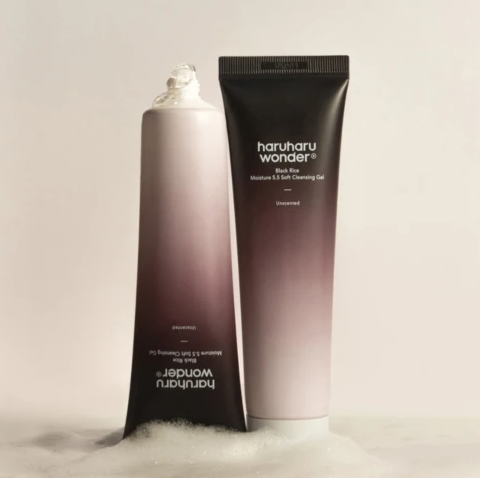 Haruharu Wonder Black Rice Moisture 5.5 Soft Cleansing Gel